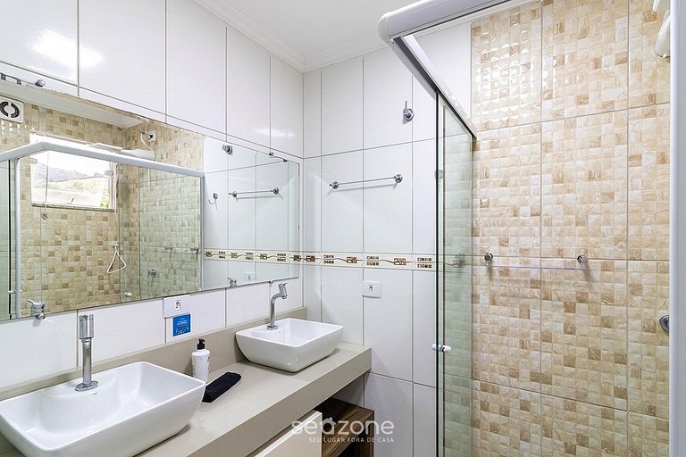 Casa c/ Parrilla a 290m de Praia Alegre JAF0285