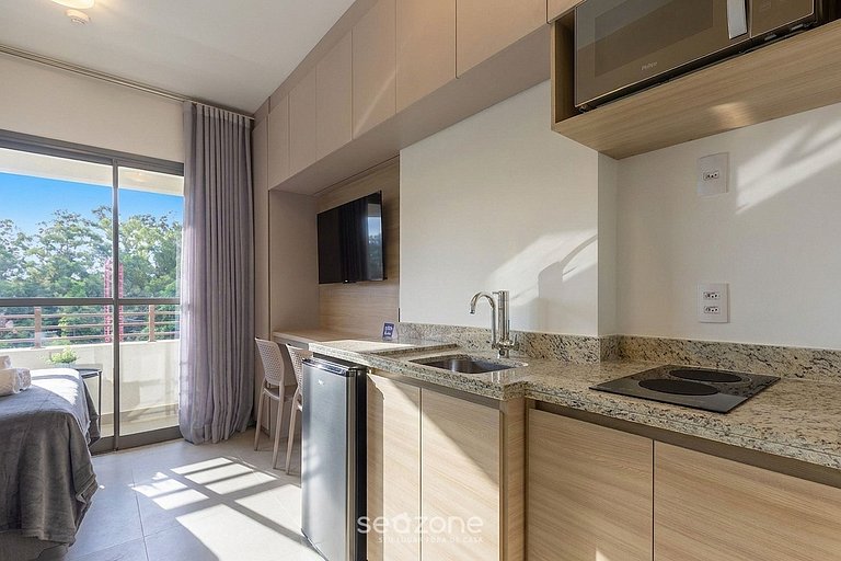 Studio c/ varanda em Cond. c/ Piscina GBN0506