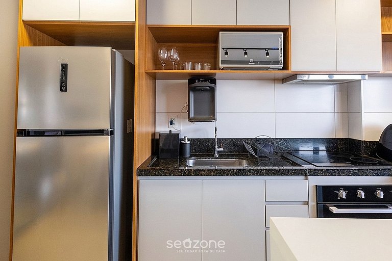 Studio Espaçoso em Cond. c/ Piscina RBN2406