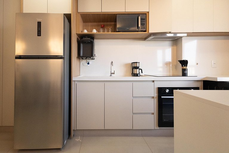 Studio em cond. c/ piscina e vista RBN2106