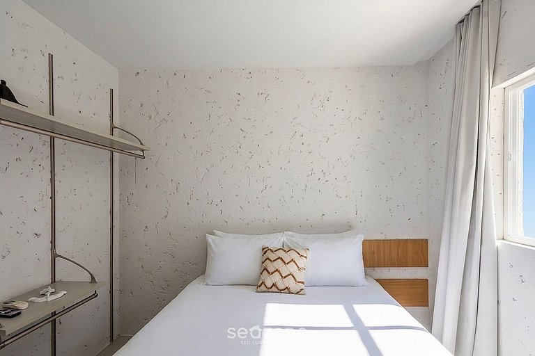 Apt em Cond. c/churrasq a passos da praia CUMD0002