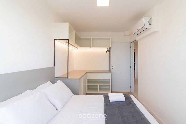 Apto. en Cond. c/ piscina y vista al mar SKL1002