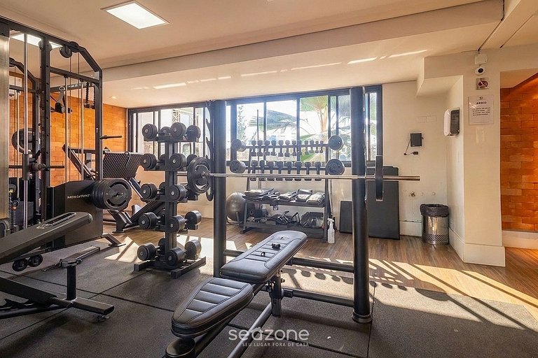 Studio c/ varanda em Cond. c/ Piscina CRY2208