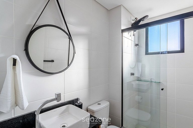 Apto. moderno en condominio con piscina SKL1505