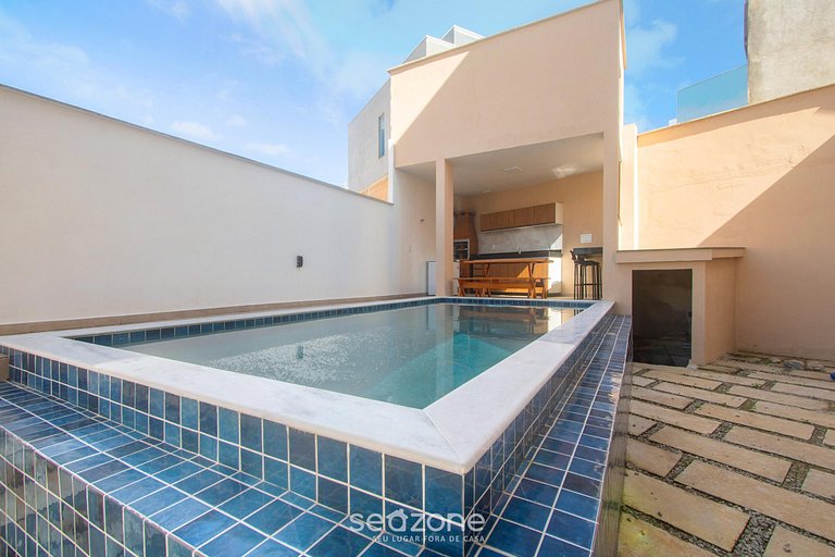 Apto em Cond. c/ Piscina em Porto Seg. MAA0004