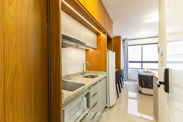 Studio em Cond. c/ academia no Centro MUV0811