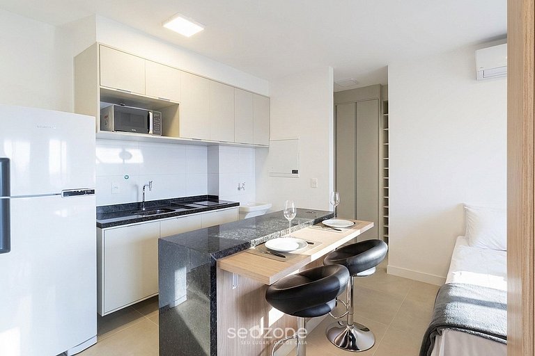 Estudio en Cond. c/ Piscina y Balcón SRU2308