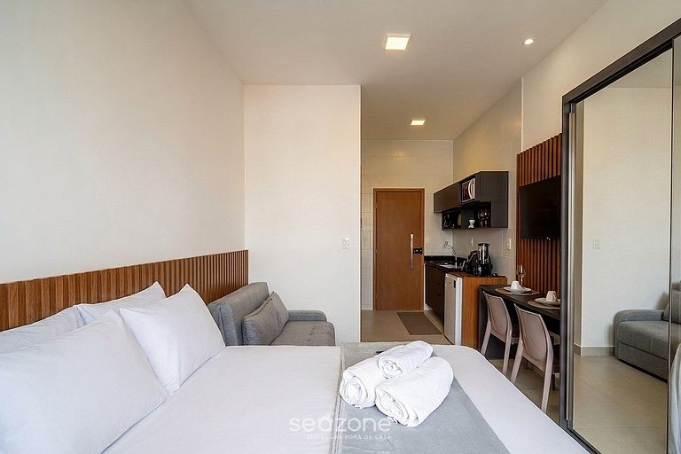 Conforto en condominio con piscina y gimnasio AZZ0402