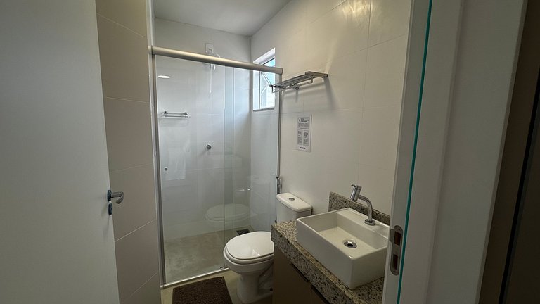 Studio em Cond. c/ Piscina e Academia MSU0906