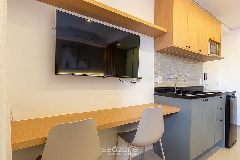 Studio em cond. c/ academia prox. ao metrô ARM0041