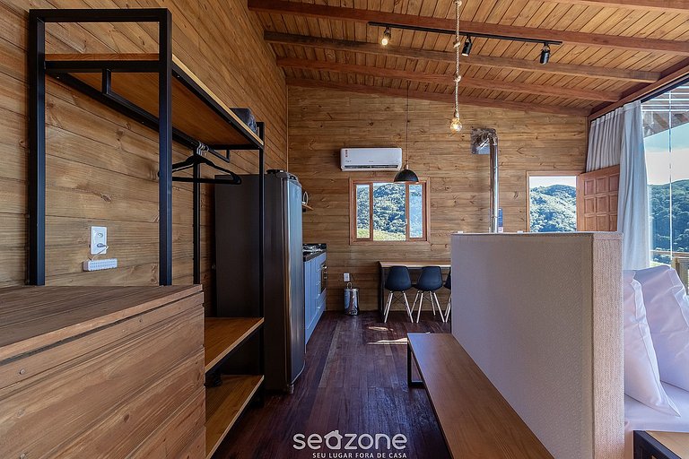 Cabaña con hidromasaje y vista a la montaña VST030