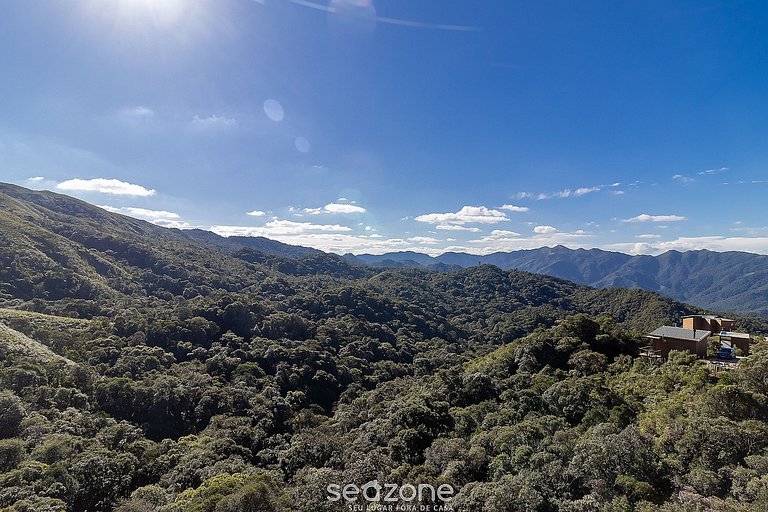 Cabaña con hidromasaje y vista a la montaña VST030