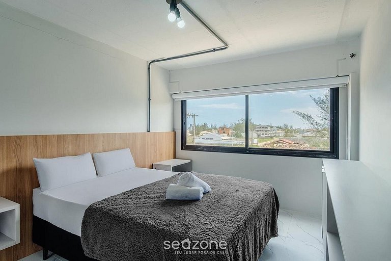 Loft con balcón a 50m de la playa PLO0004