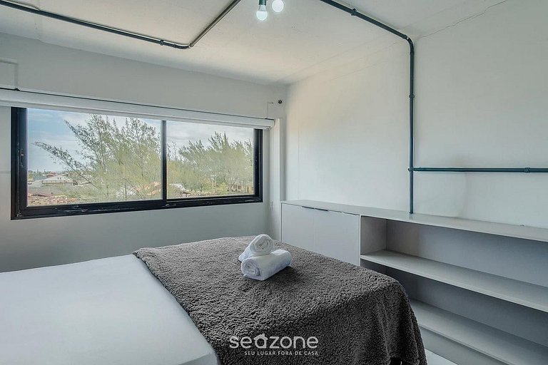 Loft c/ Varanda a 50m da Praia PLO0004