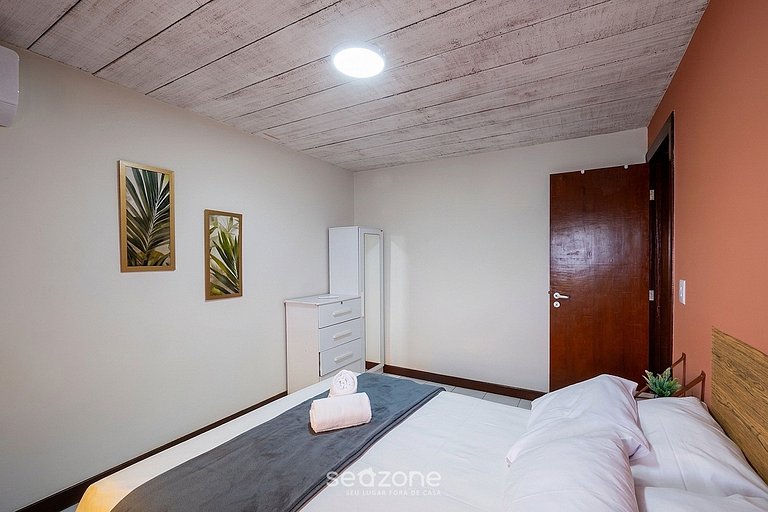 Apto. em Cond. c/ Piscina e churrasq. CVC0010