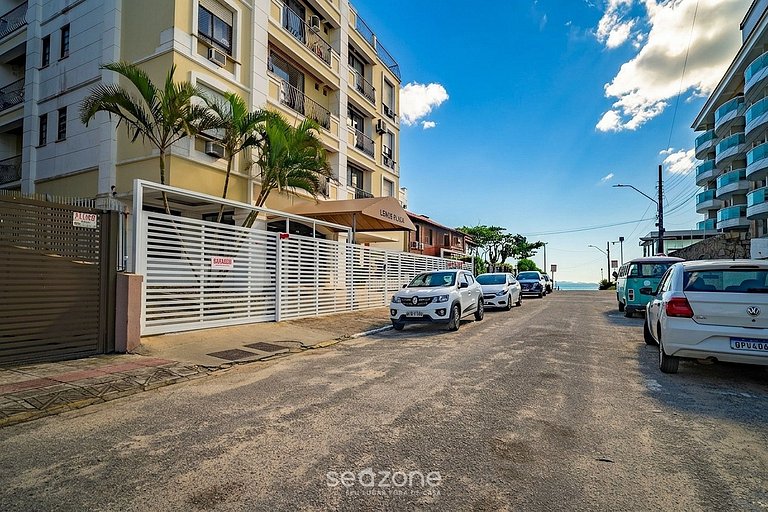 Apto. c/ varanda a 90m da Praia LPA0504