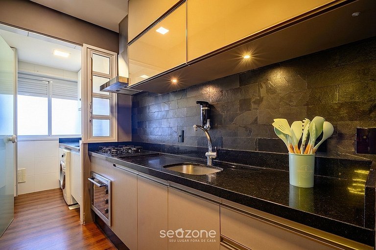 Apto. em Cond. c/ Piscina e Garagem PEA0410