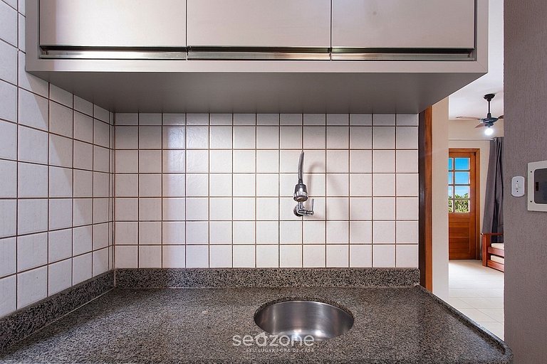 Apto. em Cond. c/ Piscina prox. Taperapuan APT0123