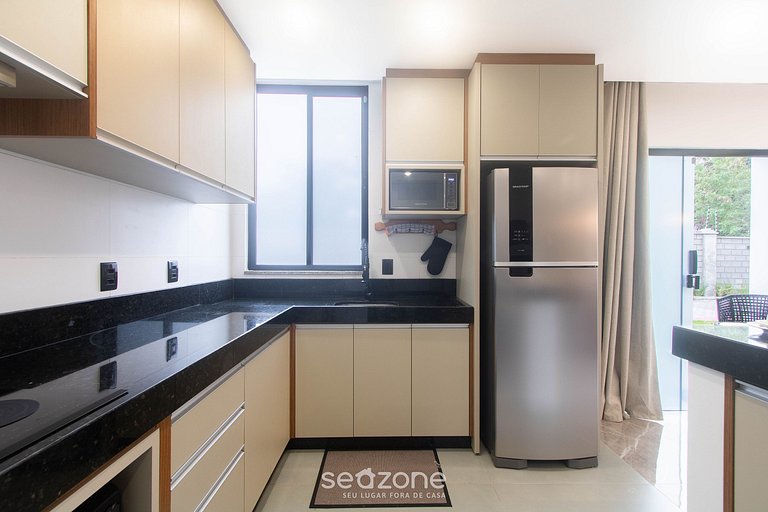 Apto em cond. c/ piscina a 350m da Praia PRY0004