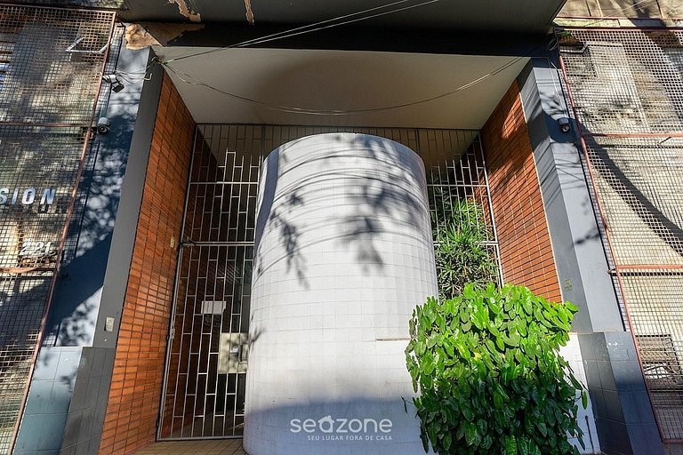 Conforto em frente ao BeFly Hall SIO0302