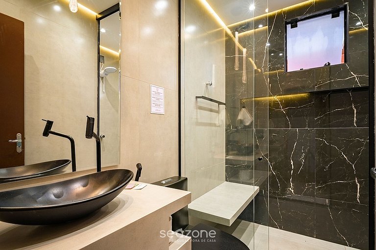 Casa com Piscina Próxima à Praia JDE792