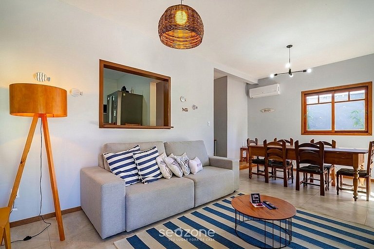 Casa com Piscina Próxima à Praia JDE792