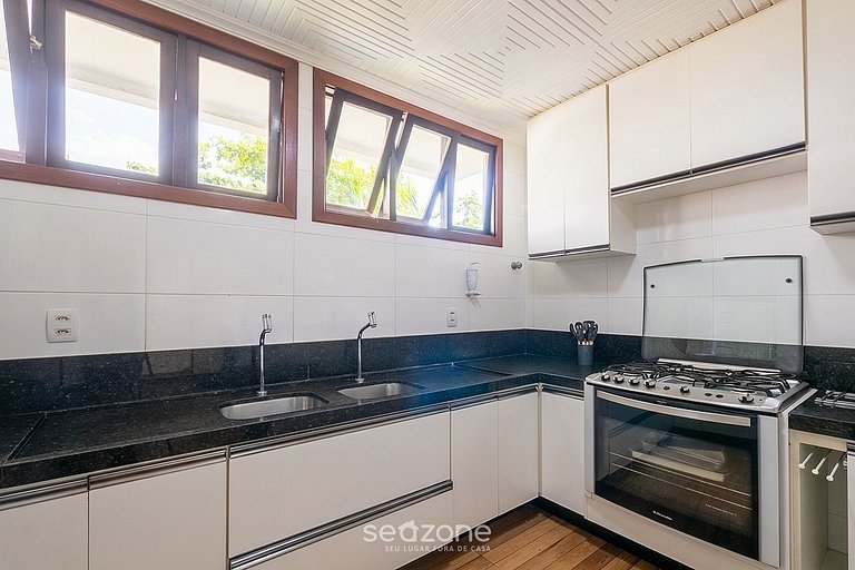 Casa. c/ Piscina y Balcón en Salvador API0062