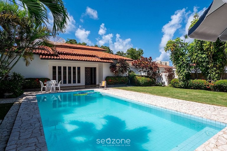 Casa. c/ Piscina y Balcón en Salvador API0062