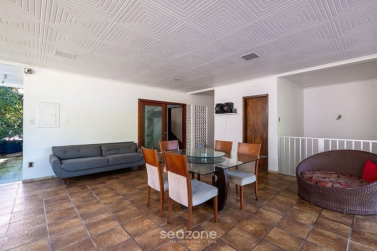 Casa. c/ Piscina e Varanda em Salvador API0062