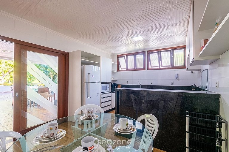 Casa. c/ Piscina y Balcón en Salvador API0062