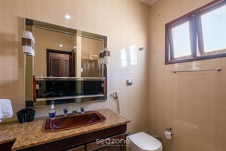 Casa. c/ Piscina e Varanda em Salvador API0062