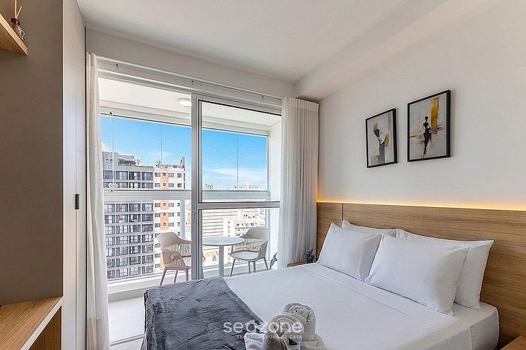 Estudio en Condo. c/ Piscina y Balcón MAN1707