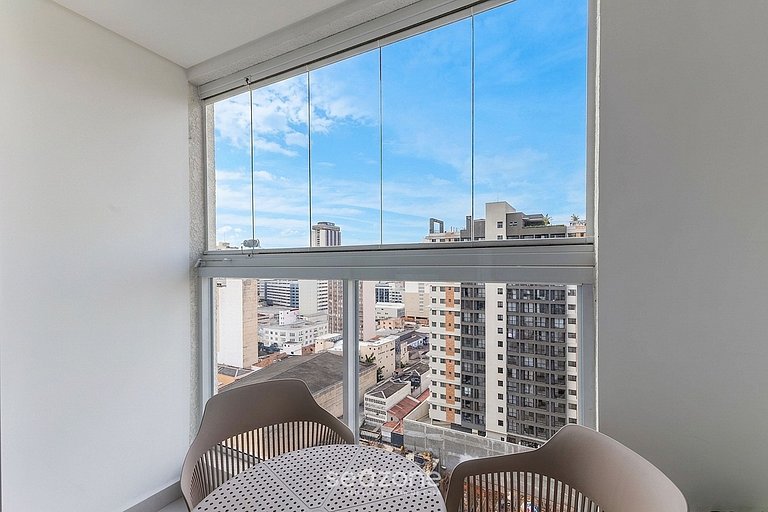Estudio en Cond. c/ Piscina y Balcón MAN1708