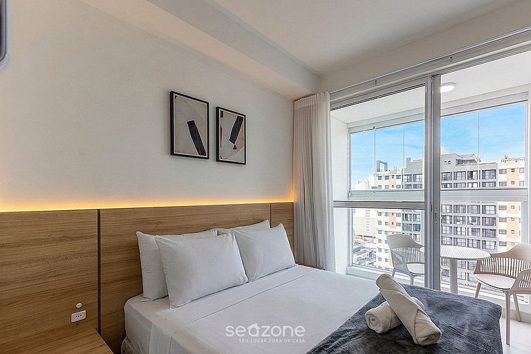 Estudio en Cond. c/ Piscina y Balcón MAN1708