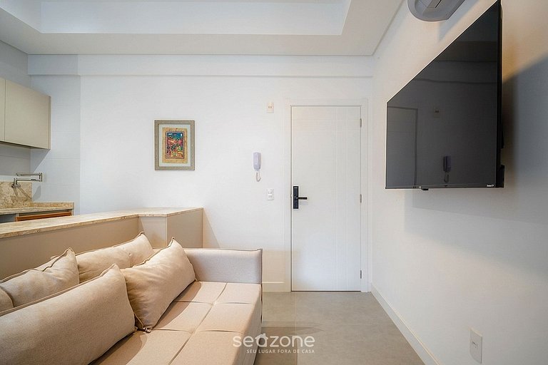 Studio em Cond. c/ Piscina e vista Cidade AMI0413