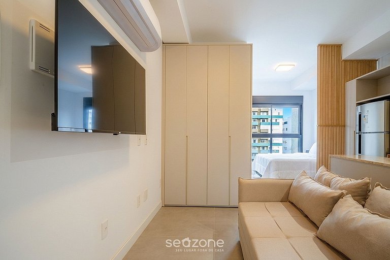 Studio em Cond. c/ Piscina e vista Cidade AMI0413