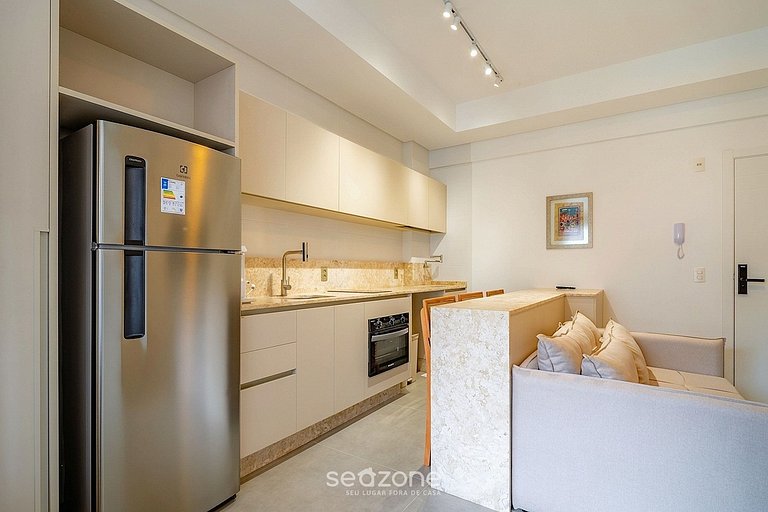 Studio em Cond. c/ Piscina e vista Cidade AMI0413