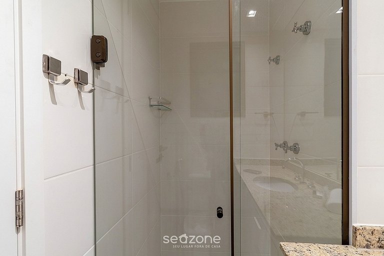 Apto. em Cond. c/ Piscina a 740m da Praia ANO0505