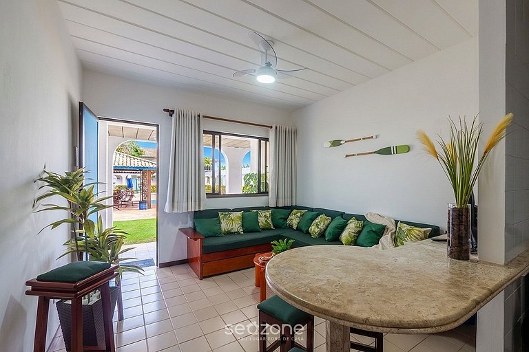 Apto. em Cond. c/ Piscina e Varanda GSF0028