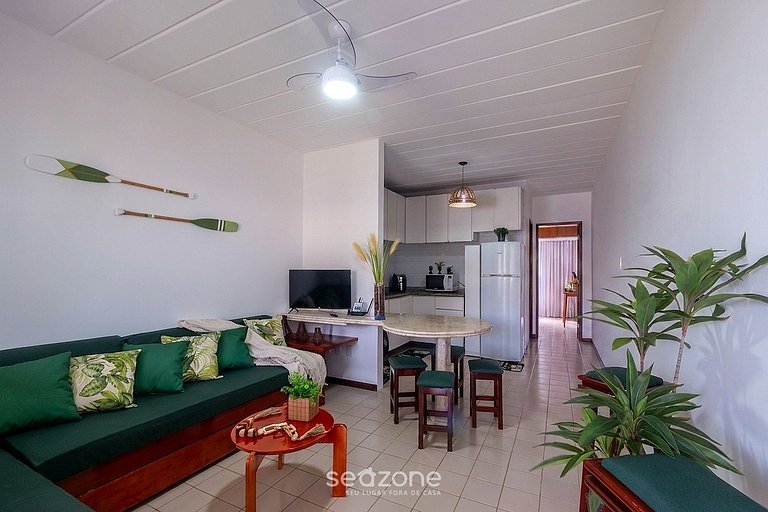 Apto. em Cond. c/ Piscina e Varanda GSF0028