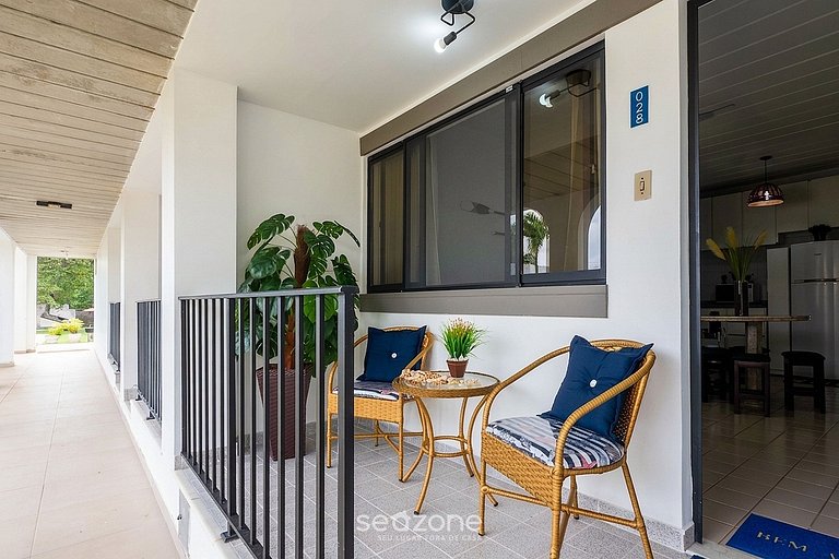 Apto. en Cond. c/ Piscina y Balcón GSF0028