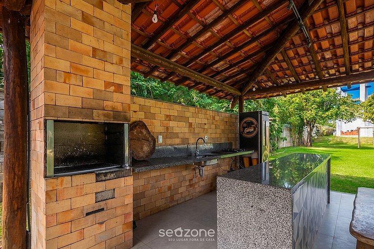 Apto. em Cond. c/ Piscina e Varanda GSF0028