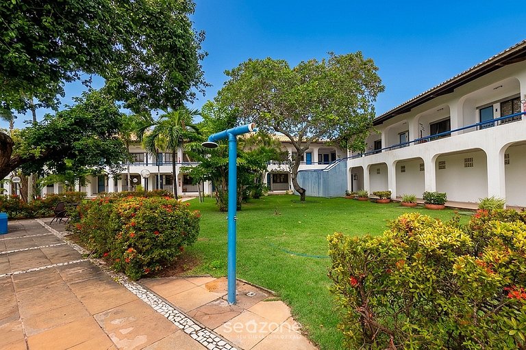 Apto. em Cond. c/ Piscina e Varanda GSF0028