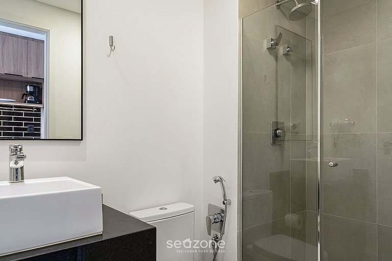 Studio c/ Varanda e Piscina LSS1010
