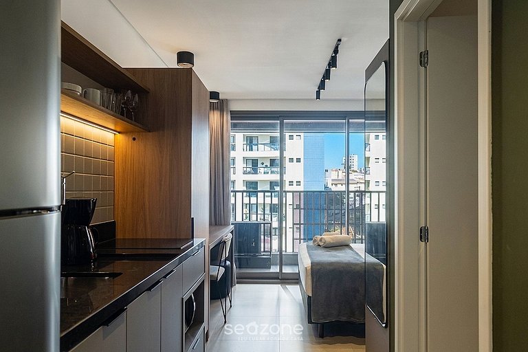 Studio c/ Piscina e Garagem em São Paulo LSS0513