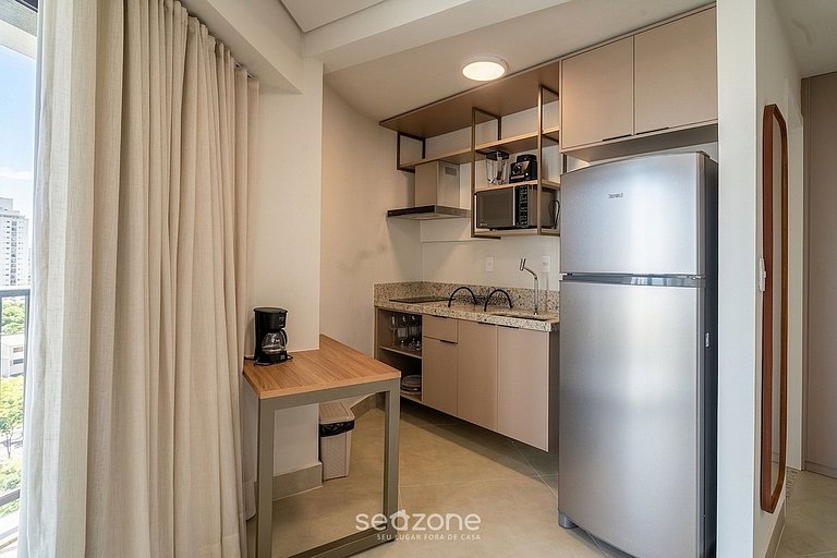 Studio en cond. con piscina y gimnasio MSU0906