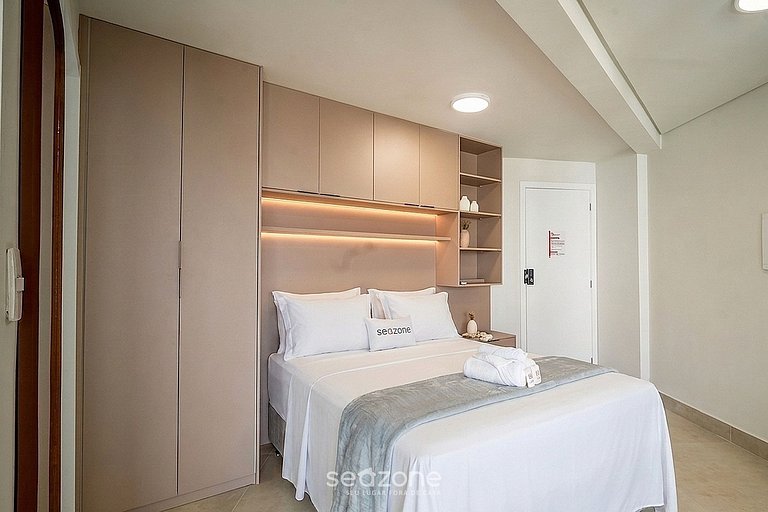 Studio en cond. con piscina y gimnasio MSU0906