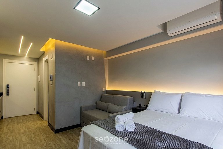 Estudio en Cond. c/ Piscina en POA CJG1212