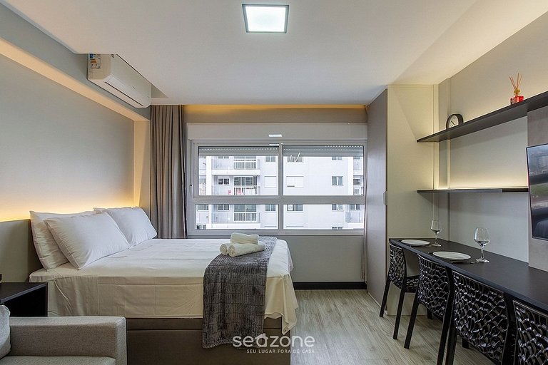 Studio em Cond. c/ Piscina em POA CJG1212
