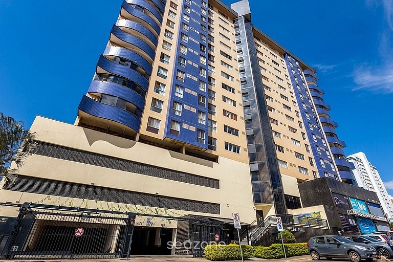 Apto. c/ vista em cond. prox. ao parque FRA0709